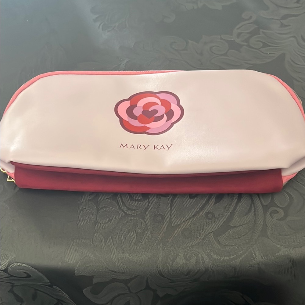 Mary Kay Pink Cosmetic Bag with Rose Design
